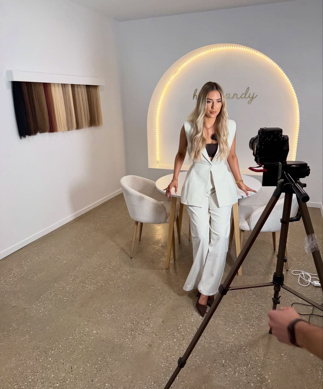 Paris Melrose teaching education at Hair and Halo Studio